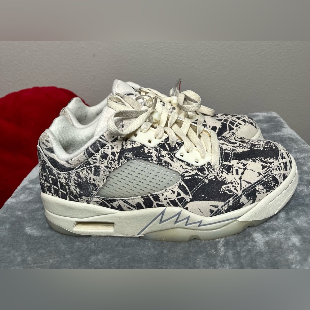 Air Jordan 5 Retro Low 'Expression'